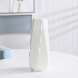 Vase en céramique créatif nordique blanc minimaliste avec fonction hydroponique pour la décoration de salon, exposition de fleurs séchées, vente en gros - Product Image 2