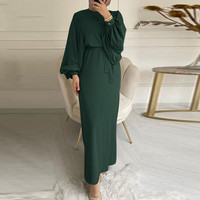 Lanterne longue taille plus pour femmes. -Robe musulmane à manches Vêtements islamiques islamiques Robes musulmanes de base de couleur unie pour femmes