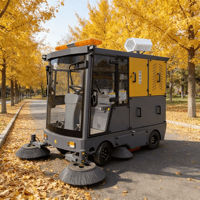 Machine de balayage industrielle pour l'extérieur, le jardin, la route et le sol, idéale pour le nettoyage des parkings et des feuilles, avec une conception de conduite facile à utiliser.
