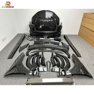 ชุดแต่งตัวถังรถยนต์ MSY Style New Dry Forged Carbon Fiber Gen III ลายทวิลล์เงา สำหรับรถยนต์แลมโบกินี ยูรุส ประกอบด้วยฝากระโปรงหน้า กันชน สปอยเลอร์ บังโคลน และสเกิร์ตข้าง - Product Image 5