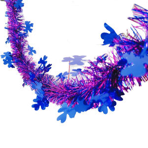 أشرطة زينة عيد الميلاد الجديدة بالجملة بتصميم البرسيم الأيرلندي، أشرطة ملونة للتعليق في المنزل، أشرطة عشب الحظ - Product Image 5