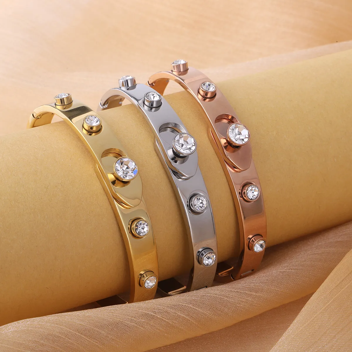 Wholesale 18K Gold Plated Stainless Steel Bracelet Cubic Zirconia Custom Logo Bangles For Luxury Women Diamond Wristband