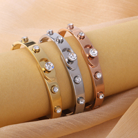Bracelets Joncs en Acier Inoxydable Plaqué Or 18 Carats avec Zircon Cubique, Bijoux de Luxe Personnalisables en Gros pour Femmes, Manchette Diamant