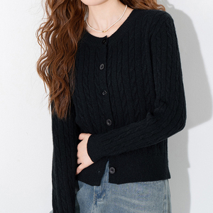 <span class=keywords><strong>Cardigan</strong></span> Corto <span class=keywords><strong>Nero</strong></span> a Maglia Intrecciata per Donna - Top Elegante e Casual per Uso Quotidiano - Product Image 3