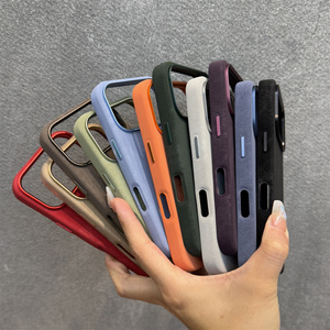 Étui de téléphone en <span class=keywords><strong>cuir</strong></span> flanelle gris argenté <span class=keywords><strong>pour</strong></span> Apple iPhone 17 Pro Max, haut de gamme, compatible avec les nouveaux modèles 16 Pro, 15, 14 et 13, grande protection - Product Image 4