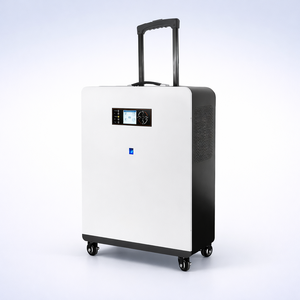 Système de stockage d'énergie solaire extérieur autonome avec batterie mobile 5 kWh 51,2 V 100 Ah, étanche IP65, écran LCD et unité BMS Pro - Product Image 2
