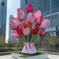 Patung Bunga Tulip Fiberglass Besar yang Dapat Disesuaikan untuk Dekorasi Taman Pernikahan dan Liburan