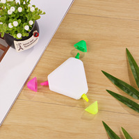 OEM Logo personnalisé Surligneur Marqueur Stylo Mini Trois Couleurs Pointe Plate Pinceau Coloré En Forme De Triangle Stylo Cadeau pour Les Enfants