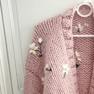 Otoño Invierno diseño de moda mujer suéter de punto abrigo chica Floral hecho <span class=keywords><strong>a</strong></span> mano ganchillo bordado suéter cárdigan de punto - Product Image 5