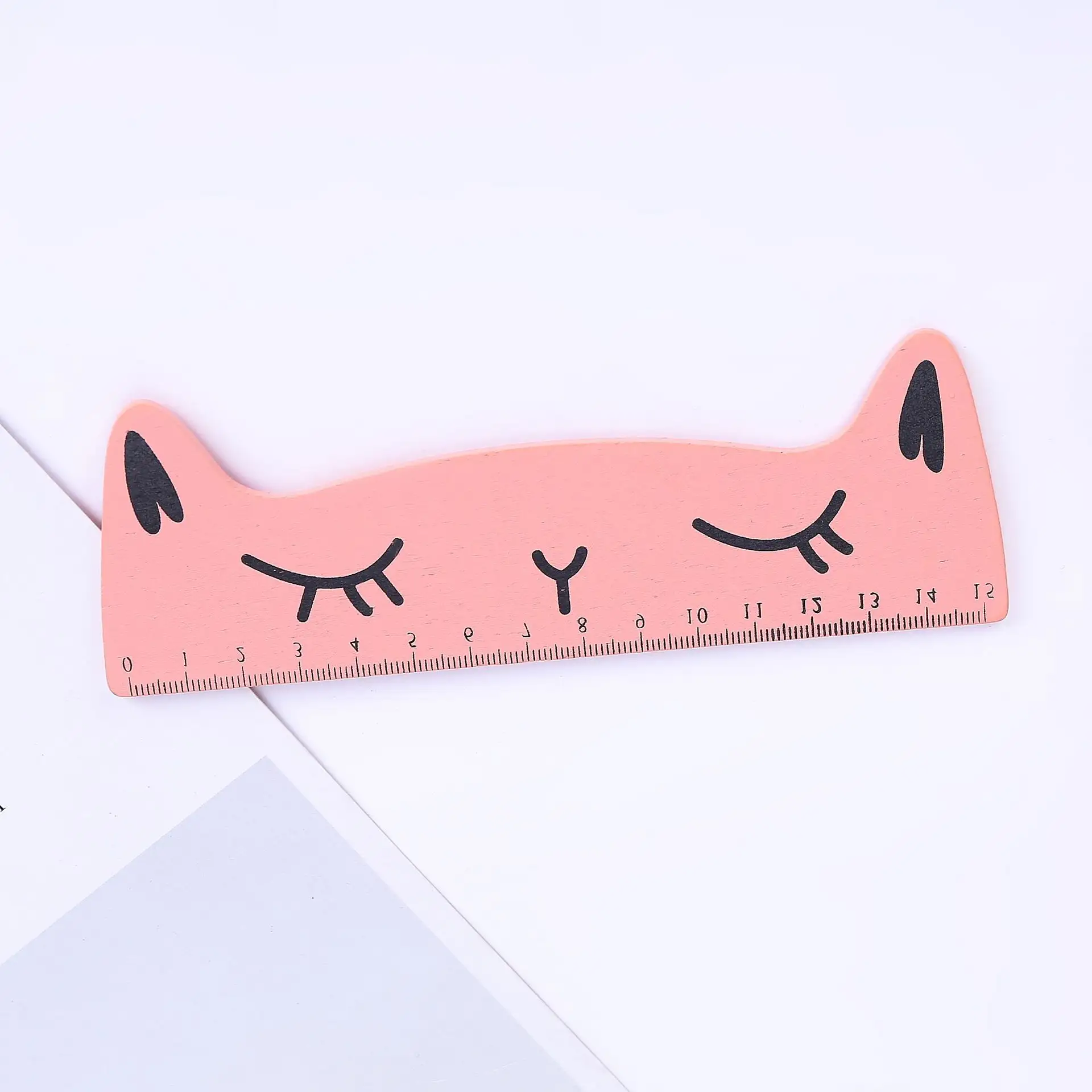 Regla en forma de dibujo de madera Promoción creativa Animal de dibujos animados Venta al por mayor 15cm Bolsa OPP Estudiantes Regla Escuela de madera 20 Cm 4 colores