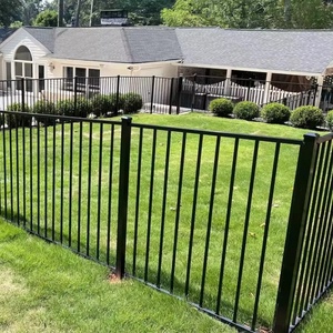 Panneaux de clôture décoratifs extérieurs en <span class=keywords><strong>aluminium</strong></span> de 1,8 m à faible entretien pour piscine, villa, jardin et usage commercial - Product Image 5
