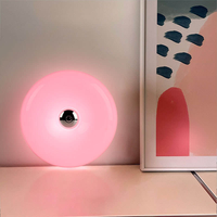 Lampe murale LED moderne de style nordique pour la décoration de la maison, design en forme de beignet, matériau ABS, à intensité variable au toucher, décoration murale vintage de couleur crème