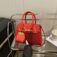 Nouveau Sac à Main Femme 2026 de Luxe Léger, Tendance, avec Patchwork Contrastant