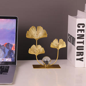 Luxe Ijzeren Licht Metalen Ambachten Gegraveerd Esdoornblad Kristallen Bol Ornamenten Huis Model Kamer Tv-Kast Decoratie Desktop Decor - Product Image 5