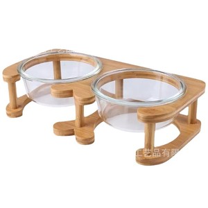 Comedero doble de madera para gatos con base antideslizante para platos de comida y agua, diseño simple. - Product Image 2