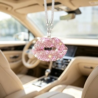 Pendentif lèvres en strass scintillant, breloque de sac en cristal, décoration suspendue pour rétroviseur de voiture, accessoire de mode féminin, cadeau