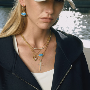 Collier œil porte-bonheur en turquoise avec chaîne dorée et serti clos, bijou pour femme, cadeau - Product Image 2