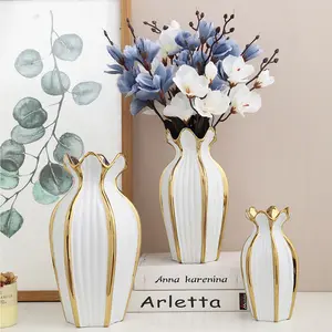 Роскошная керамическая ваза в скандинавском стиле, кружевные элегантные цветочные вазы с золотыми полосками для дома, гостиной, высокие свадебные центральные части, Декор