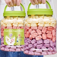 Gezonde Gevriesdroogde Yoghurt Bijt Gemengde Fruitsmaak-Kindersnacks Met Aardbei, Bosbes, Mango, Perzik Voor Schoollunch,