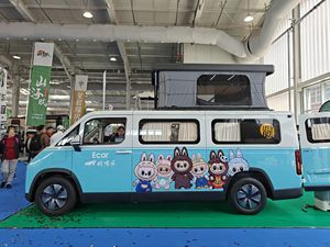 รถบ้านไฟฟ้า Foton View I9 ระยะทางวิ่ง 420 กม. หลังคา<span class=keywords><strong>ป๊</strong></span><span class=keywords><strong>อป</strong></span><span class=keywords><strong>อั</strong></span><span class=keywords><strong>พ</strong></span> เตียงนอน 2 ที่นั่ง <span class=keywords><strong>พ</strong></span>ร้อมระบบครัวน้ำและไฟฟ้าครบชุด ความสูงต่ำ มาตรฐานยูโร 6 - Product Image 3