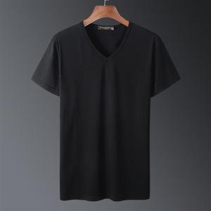T-shirt homme personnalisé à col en V, manches courtes, uni, avec impression de logo – Prix abordable - Product Image 3
