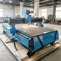 Machine de fraisage CNC 3 axes 1325 à entraînement par broche de 3,5 kW et pompe, idéale pour la fabrication de meubles, portes et panneaux en bois – Vente chaude
