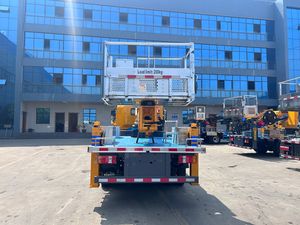 Camion nacelle télescopique Sinotruck Howo à prix compétitif avec plateforme de travail pour travaux en hauteur - Product Image 4