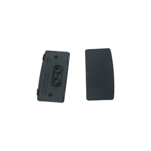 Almohadilla de Goma para Reposabrazos de Honda CRV 83506-SWA-A22ZE Negra, Repuesto Delantero y Trasero - Product Image 3