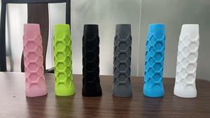 ไม้พายพิกเกิลบอล ด้ามจับซิลิโคน ดีไซน์รังผึ้งแปดเหลี่ยม ด้ามจับกันลื่น จับถนัดมือ สำหรับนักกีฬามืออาชีพ - Product Image 4