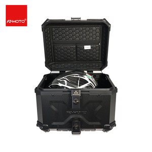 Boîte à bagages de <span class=keywords><strong>moto</strong></span> en alliage d'aluminium 45L-<span class=keywords><strong>3X</strong></span> avec motif en fibre de carbone, transfert d'eau, avec serrure et poignée noires (noir) - Product Image 3