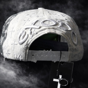 <span class=keywords><strong>Gorras</strong></span> G5 al por mayor de fábrica, gorra de 5 paneles con logo bordado <span class=keywords><strong>en</strong></span> <span class=keywords><strong>3D</strong></span>, <span class=keywords><strong>gorras</strong></span> de béisbol de gamuza personalizadas con forro de satén y pedrería. - Product Image 3