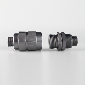 Vis interchangeable Voswinkel RK pour connecter des raccords hydrauliques rapides à face plane M24*1.5, 450 bars, connecteur rapide - Product Image 3