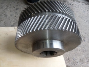 ก้างปลาสองเฟืองความแม่นยำสูงเหล็กขึ้นรูปเอง OEM ตามต้องการ - Product Image 2