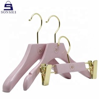 Cintres pour bébé en bois de pin mignon pour animaux de compagnie