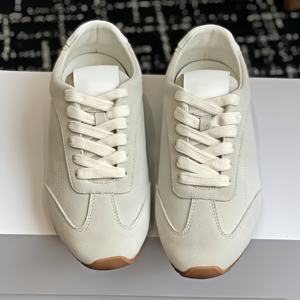 2026 Baskets décontractées de luxe haut de gamme de créateur, unisexe, à lacets, à semelle souple et confortables, pour femmes - Product Image 2