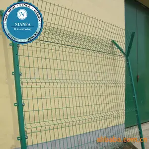 Hàng đầu bán buôn 3D cong dây thép lưới an ninh hàng rào thiết kế hiện đại Vòng Chuỗi liên kết với dao cạo dây thép gai cho các trang trại