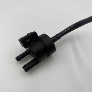 Válvula solenoide del depósito de carbón activado con manguera 06J133781CE para Volkswagen Audi - Product Image 2