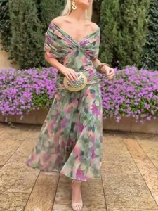 Robe longue décontractée à col unique en maille polyester et élasthanne imprimée, col bateau, printemps-été - Product Image 1