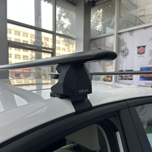 Roahtrip, versión mejorada, aleación de aluminio, resistente, SUV, barra transversal <span class=keywords><strong>para</strong></span> <span class=keywords><strong>techo</strong></span> de coche, 135cm, montaje en <span class=keywords><strong>techo</strong></span>, coches, Snowboard, estante de esquí - Product Image 1