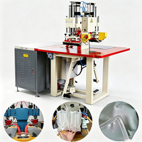 Machine de soudage haute fréquence à double pédale pour le gaufrage et le scellage des sacs en plastique PVC