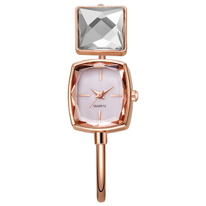 CJH High End square <strong>Pearl</strong> Women's <strong>Watch</strong>, Korean Niche Fashion Student Quartz Alloy Environmentally Friendly Bracelet <strong>Watch</strong> - Product Image 4