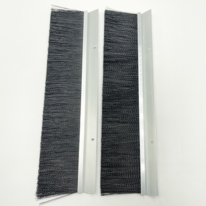 Brosse de nettoyage de fond de porte de qualité 250995 Brosse en nylon noir avec support en aluminium - Product Image 5