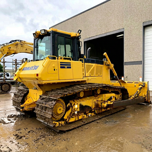 รถดันดินตีนตะขาบ Komatsu D65PX มือสอง เครื่องยนต์ Cummins กำลัง 180 แรงม้า ความจุดันดิน 10 เมตร ระบบขับเคลื่อนไฮโดรสแตติก ได้รับการรับรองมาตรฐาน EPA และ CE - Product Image 1