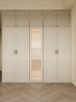 Dressing de luxe blanc de style français avec portes modernes en MDF, mobilier de chambre durable