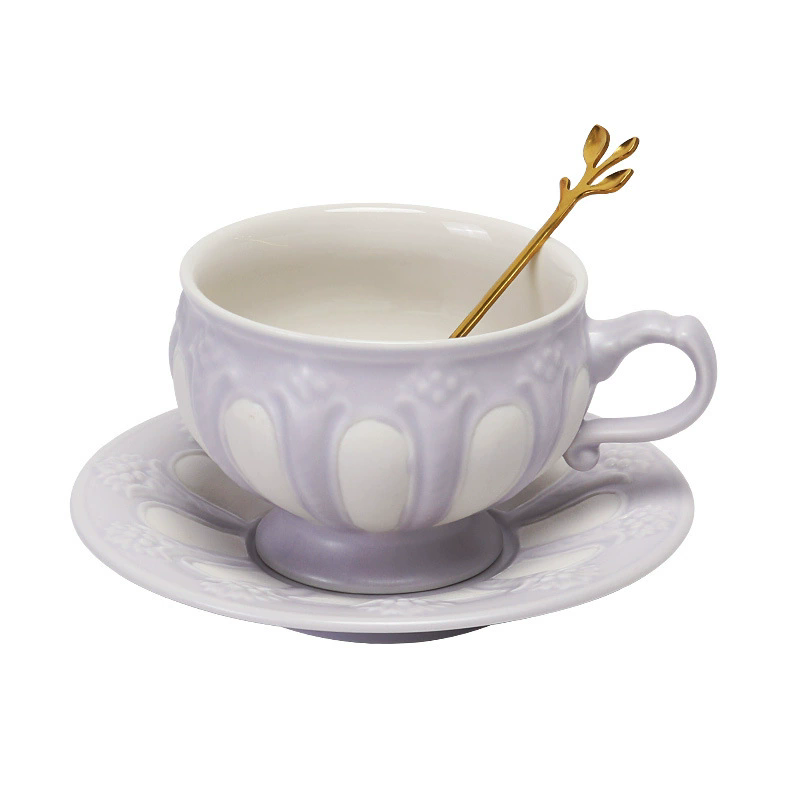 ถ้วยและจานรอง