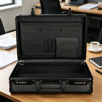 Boîte à outils personnalisable grande capacité à prix d'usine, avec serrure à empreinte digitale, en fibre de carbone noire, emballage personnalisé, type mallette