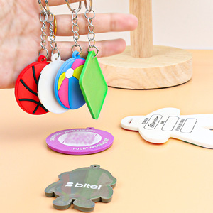 Porte-clés de football en PVC style dessin animé, multifonctionnel, transfrontalier, plat 2D, maillot de sport, trophée, cadeau souvenir - Product Image 4