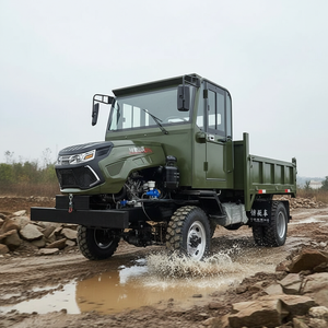 Camion de chantier diesel 4x4 haute puissance pour le transport de <span class=keywords><strong>béton</strong></span> et les travaux de construction - Product Image 3