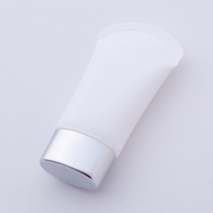 Private Label SPF50 lozione per la protezione solare cura del corpo del viso sbiancante protezione UV a lunga durata crema solare tubo per il trucco della vita comune - Product Image 2