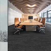 Dalles de moquette commerciales modernes pour bureaux 25x100cm, personnalisables, résistantes aux taches, en nylon, à poils longs, avec support PVC, vente en gros pour la maison et l'usine